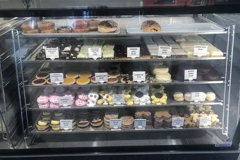 Corner Cake Shop photo 3